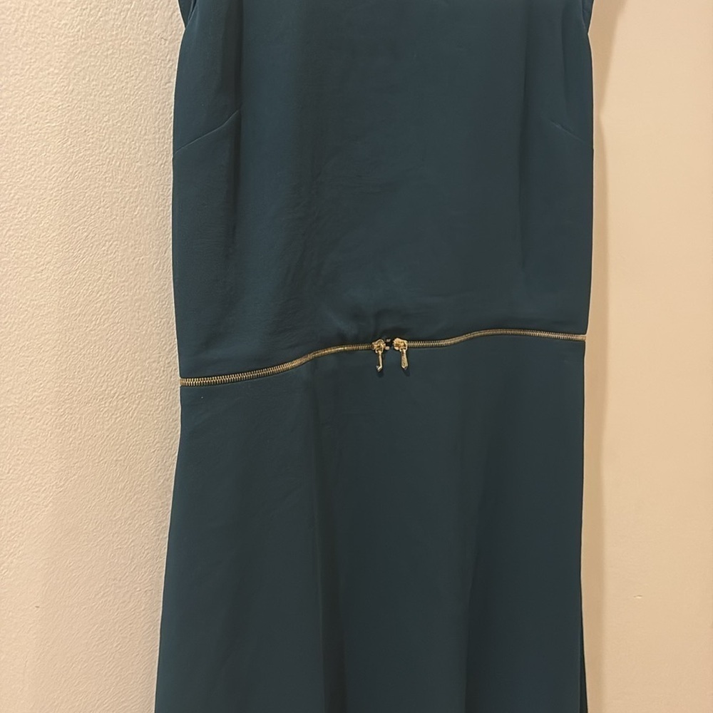 Sandro Paris emerald green Dress - size 2 - zip detail - cap sleeve. - Picture 3 of 7